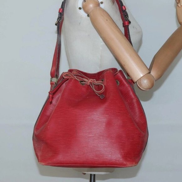 LOUIS VUITTON Epi Petit Noe Shoulder Bag Red - Picture 1 of 15